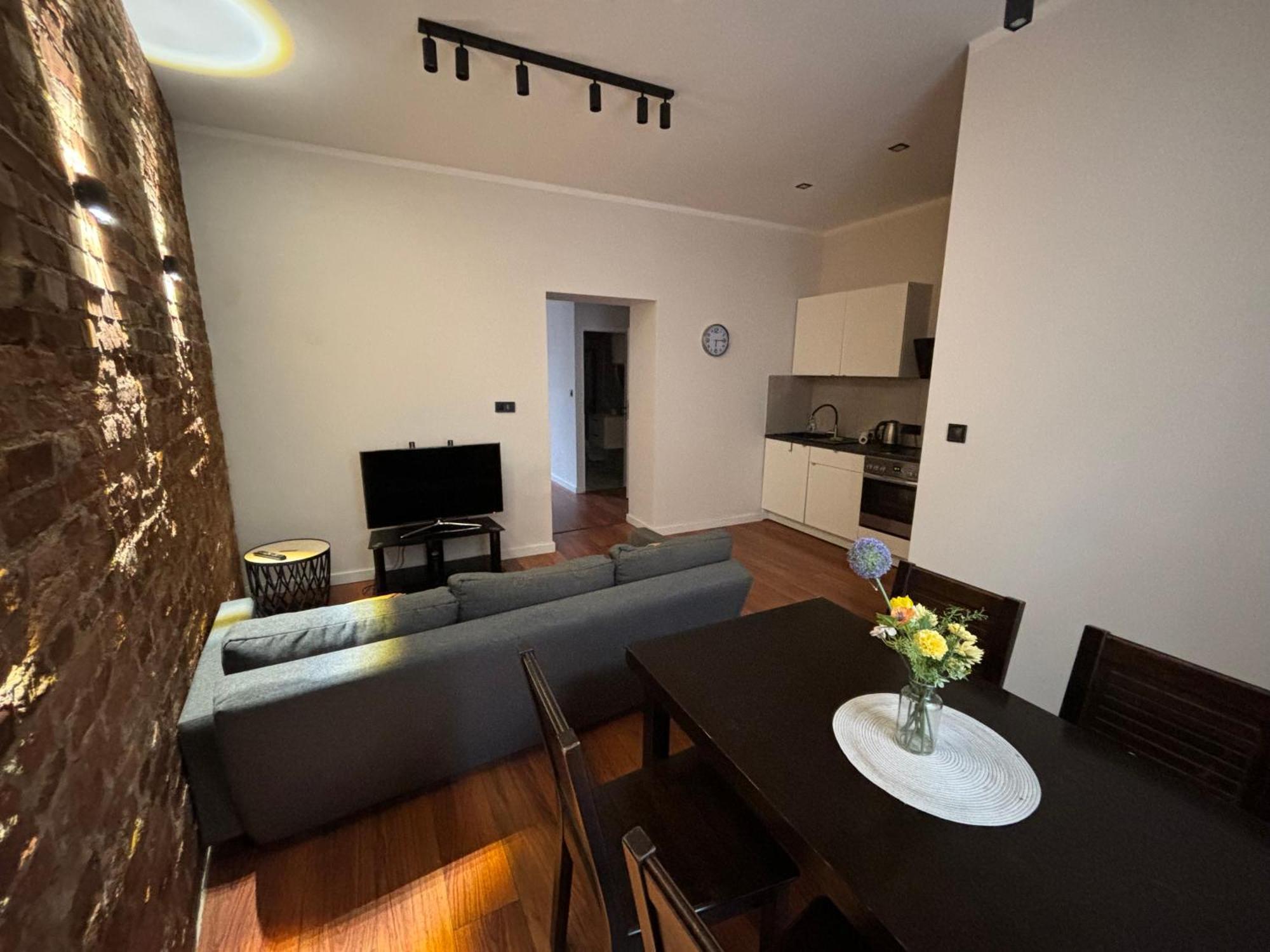 Kk Apartament Marszalkowski Bytom Buitenkant foto